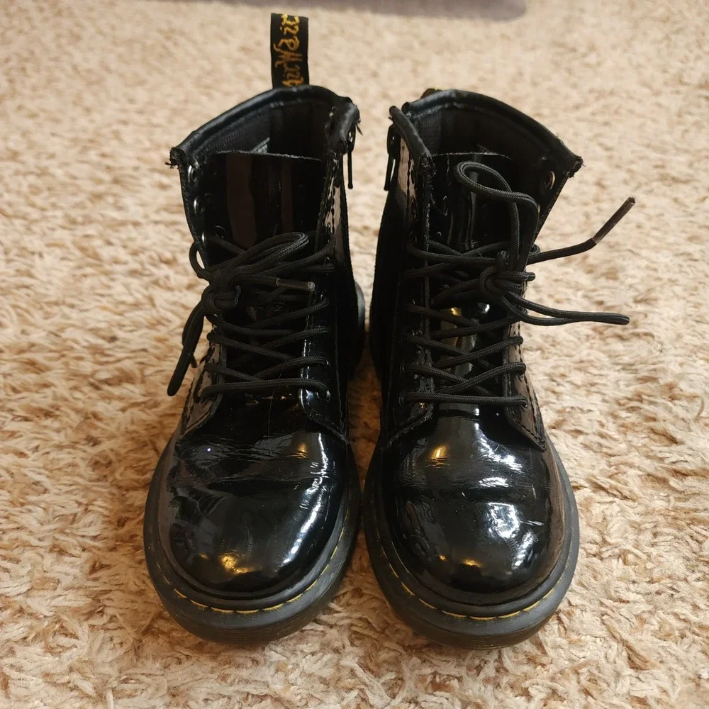 Dr. Martens 1460 Delaney Boots Kids 7 Black Patent Leather Side Zip Combat Boot